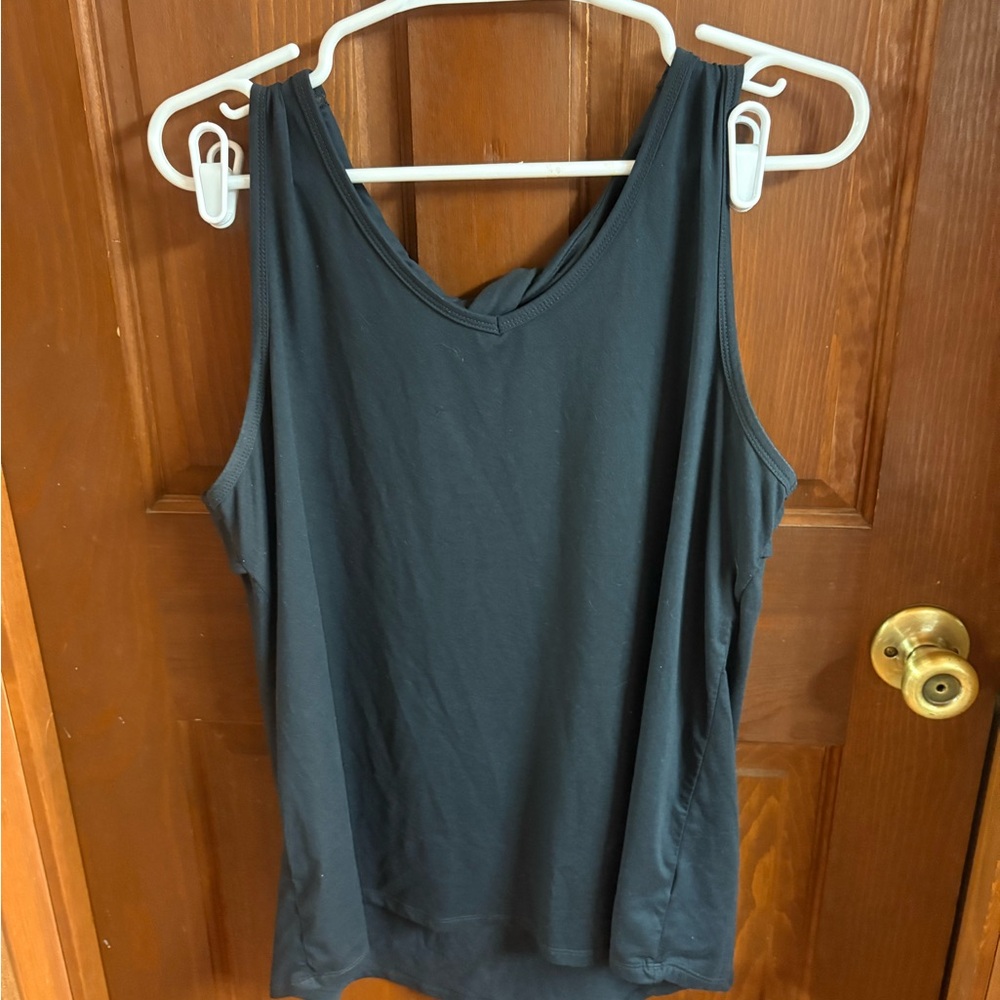 Women's Black Sleeveless workout Top